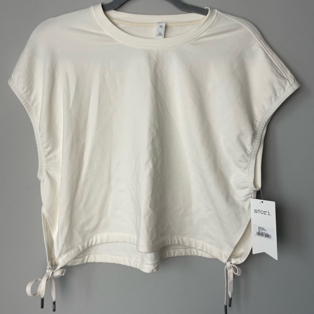 Stori Brand Aspire Sweat Tee Crop side ties Off White Size 8 NWT $60